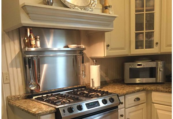 Stainless Steel Backsplash - with Shelf / Bar